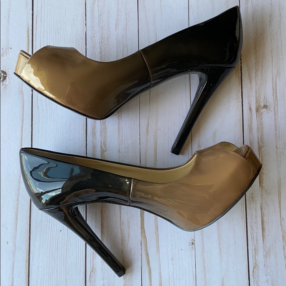 GUESS ~ new, ombre, patent platforms size 8 👠 - Picture 3 of 9
